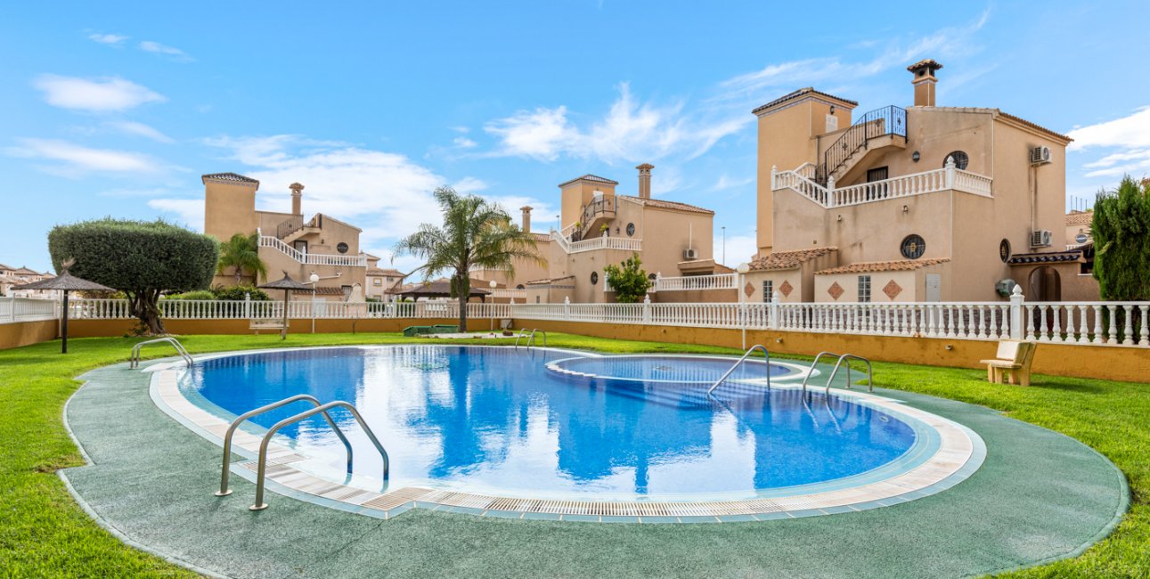 Reventa - Apartamento / piso -
Orihuela Costa - Lomas de Cabo Roig