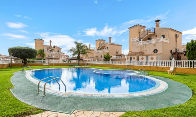 Reventa - Apartamento / piso -
Orihuela Costa - Lomas de Cabo Roig