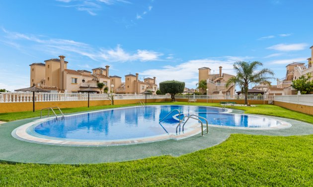 Reventa - Apartamento / piso -
Orihuela Costa - Lomas de Cabo Roig