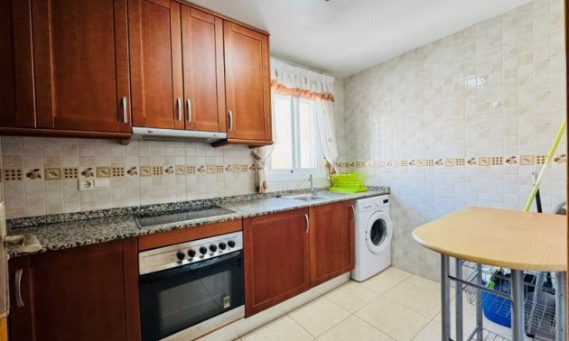 Resale - Apartment / flat -
Torrevieja - Centro