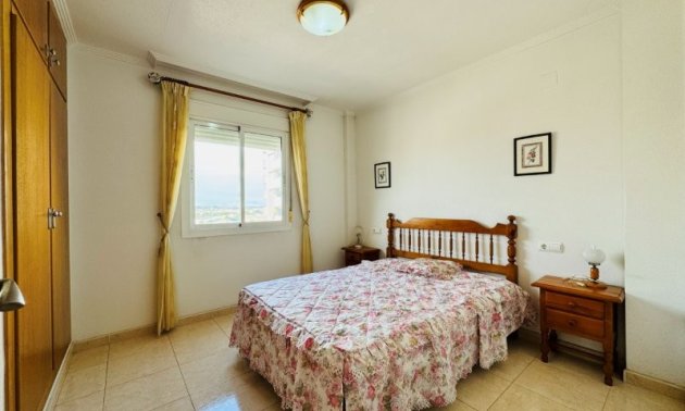 Resale - Apartment / flat -
Torrevieja - Centro