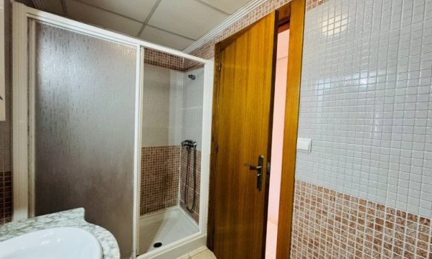 Resale - Apartment / flat -
Torrevieja - Centro