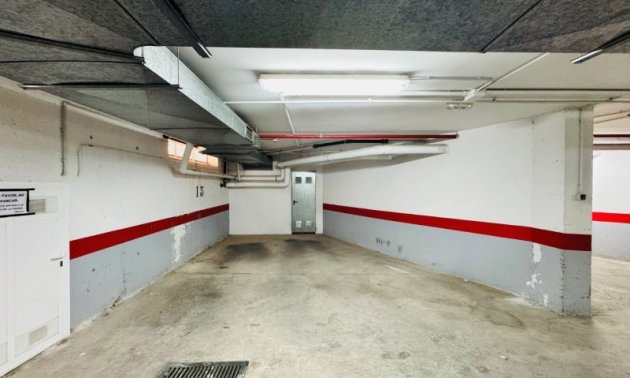 Resale - Apartment / flat -
Torrevieja - Centro