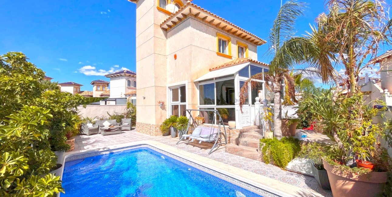 Rynek wtórny - Willa -
Orihuela Costa - La Zenia