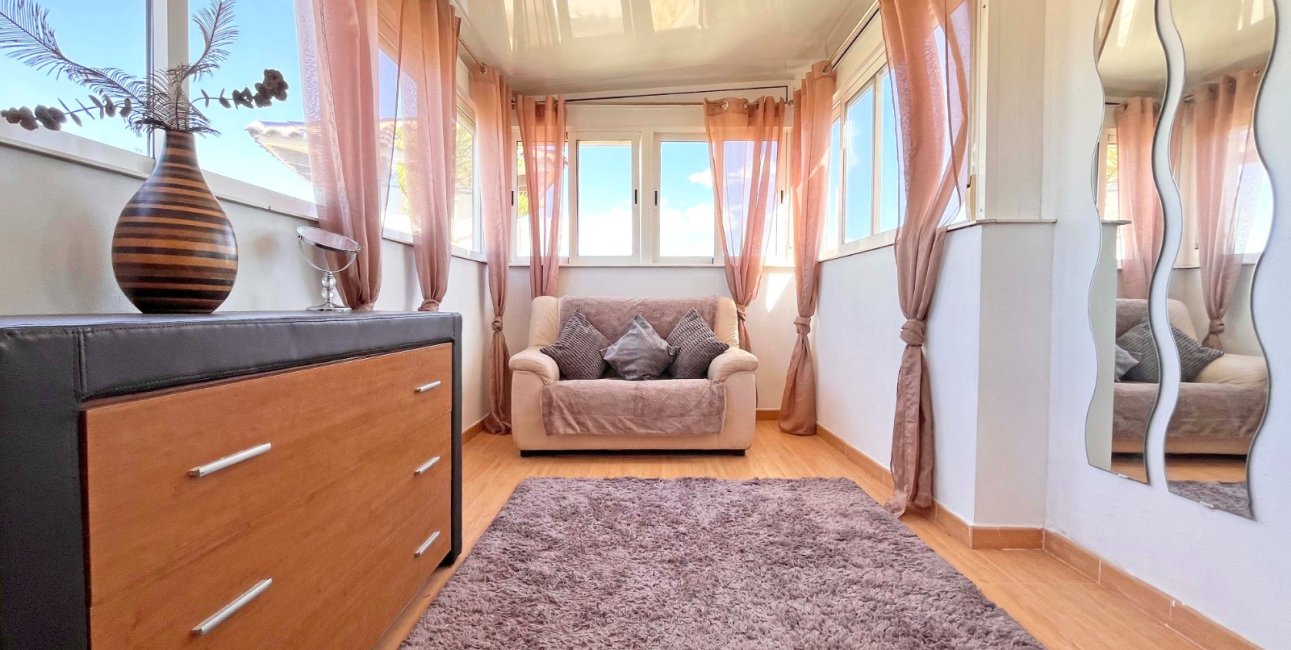 Rynek wtórny - Willa -
Orihuela Costa - La Zenia