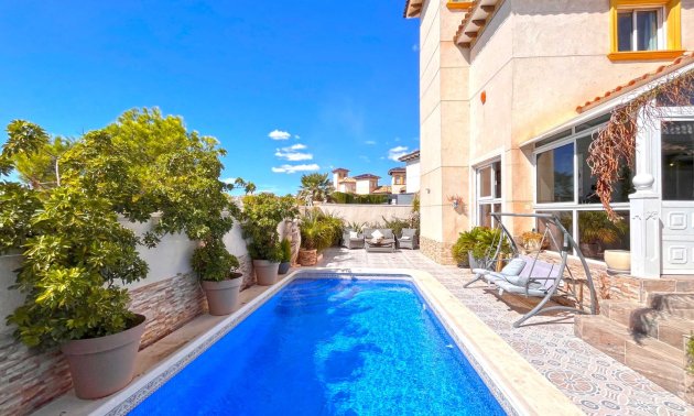 Rynek wtórny - Willa -
Orihuela Costa - La Zenia