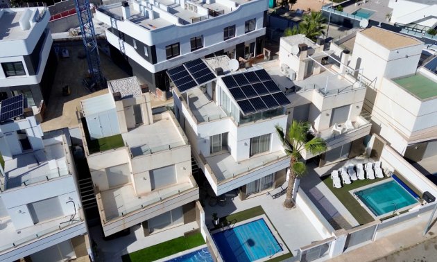 Resale - Villa -
Orihuela Costa - Lomas de Cabo Roig