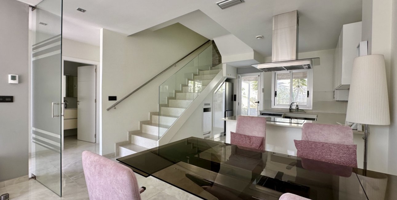 Resale - Villa -
Orihuela Costa - Lomas de Cabo Roig