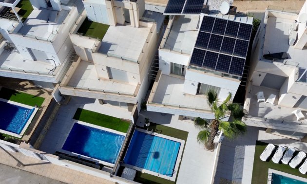 Resale - Villa -
Orihuela Costa - Lomas de Cabo Roig