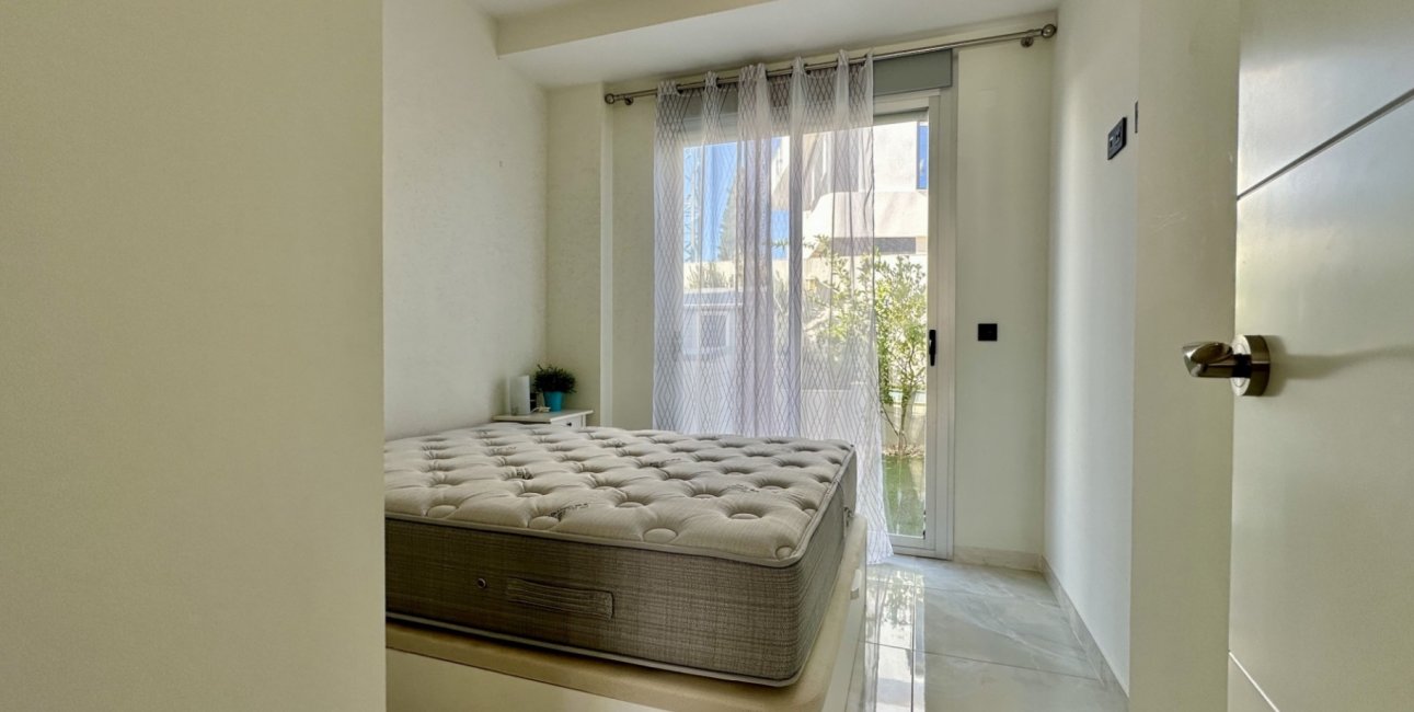 Resale - Villa -
Orihuela Costa - Lomas de Cabo Roig