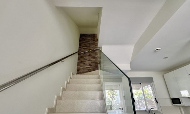 Resale - Villa -
Orihuela Costa - Lomas de Cabo Roig