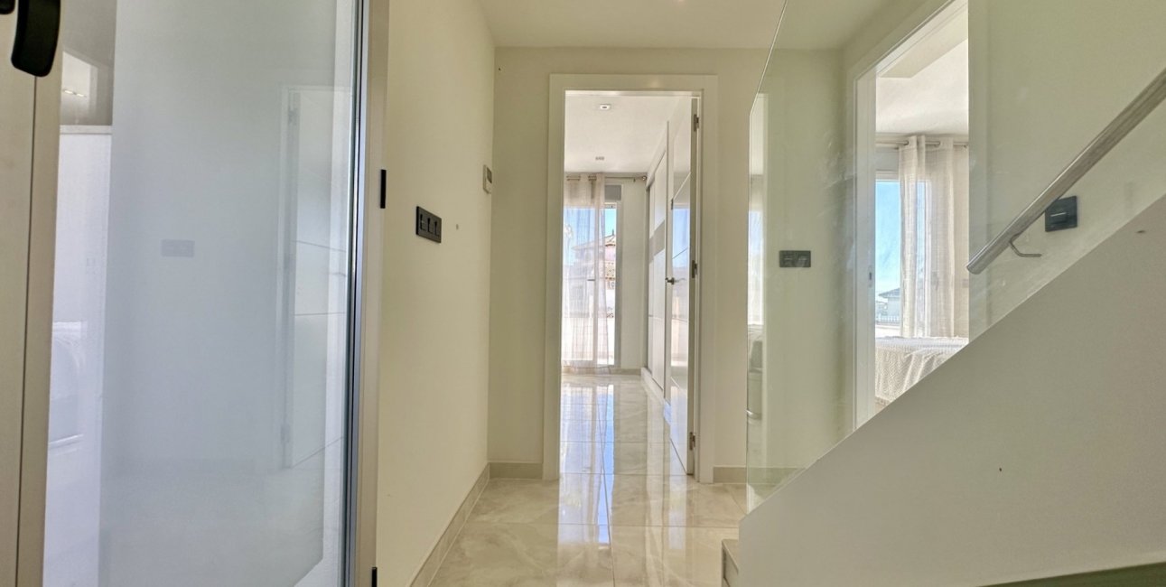 Resale - Villa -
Orihuela Costa - Lomas de Cabo Roig