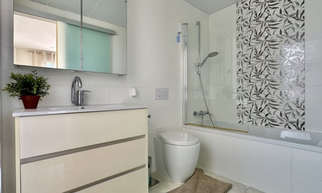 Resale - Villa -
Orihuela Costa - Lomas de Cabo Roig