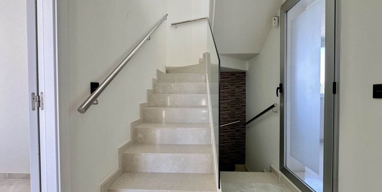 Resale - Villa -
Orihuela Costa - Lomas de Cabo Roig