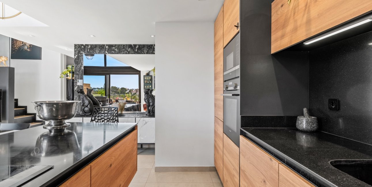 Resale - Duplex -
Orihuela Costa - Villamartin