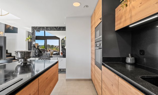 Resale - Duplex -
Orihuela Costa - Villamartin