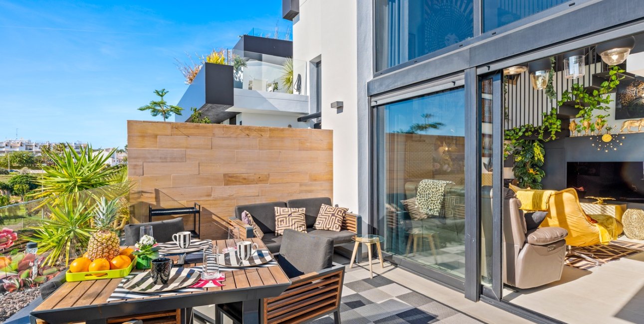 Resale - Duplex -
Orihuela Costa - Villamartin