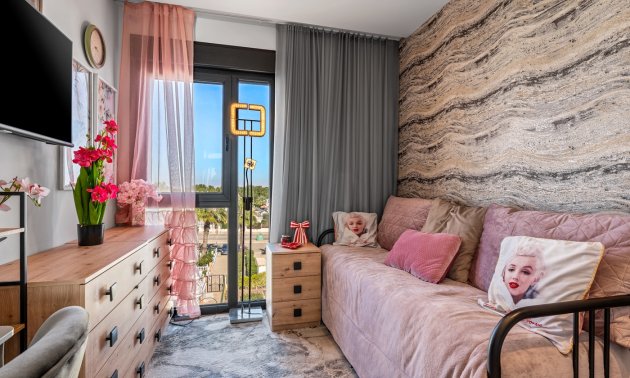 Resale - Duplex -
Orihuela Costa - Villamartin