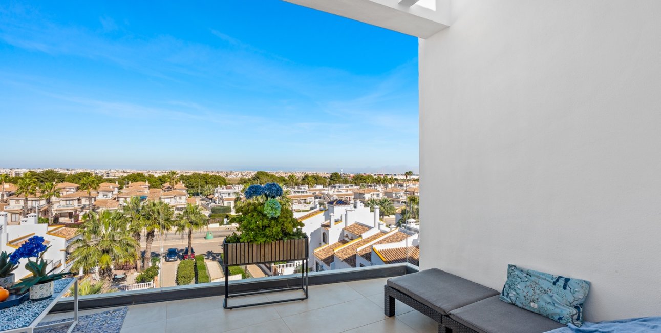 Resale - Duplex -
Orihuela Costa - Villamartin