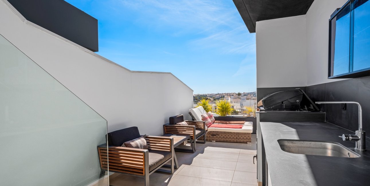 Resale - Duplex -
Orihuela Costa - Villamartin