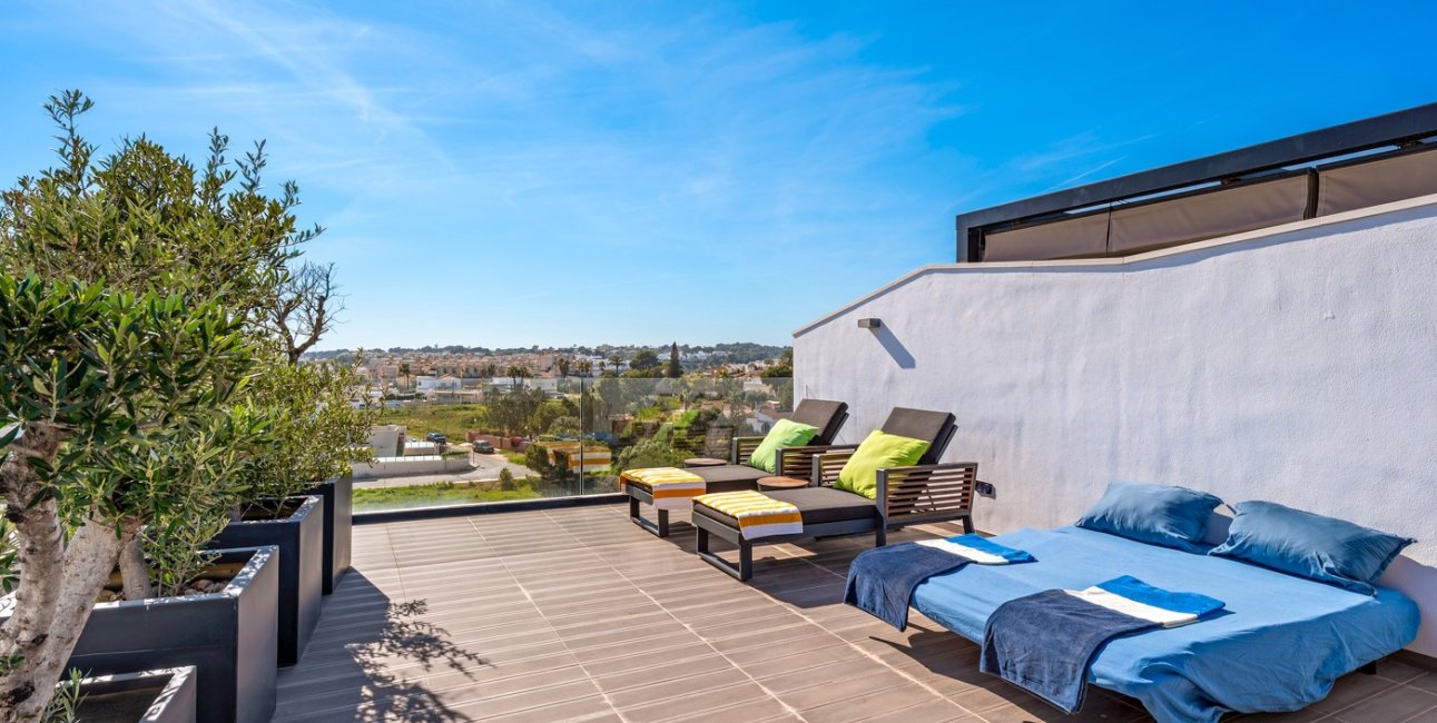 Resale - Duplex -
Orihuela Costa - Villamartin