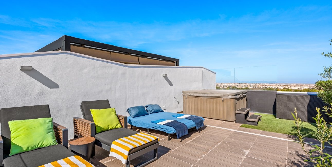 Resale - Duplex -
Orihuela Costa - Villamartin