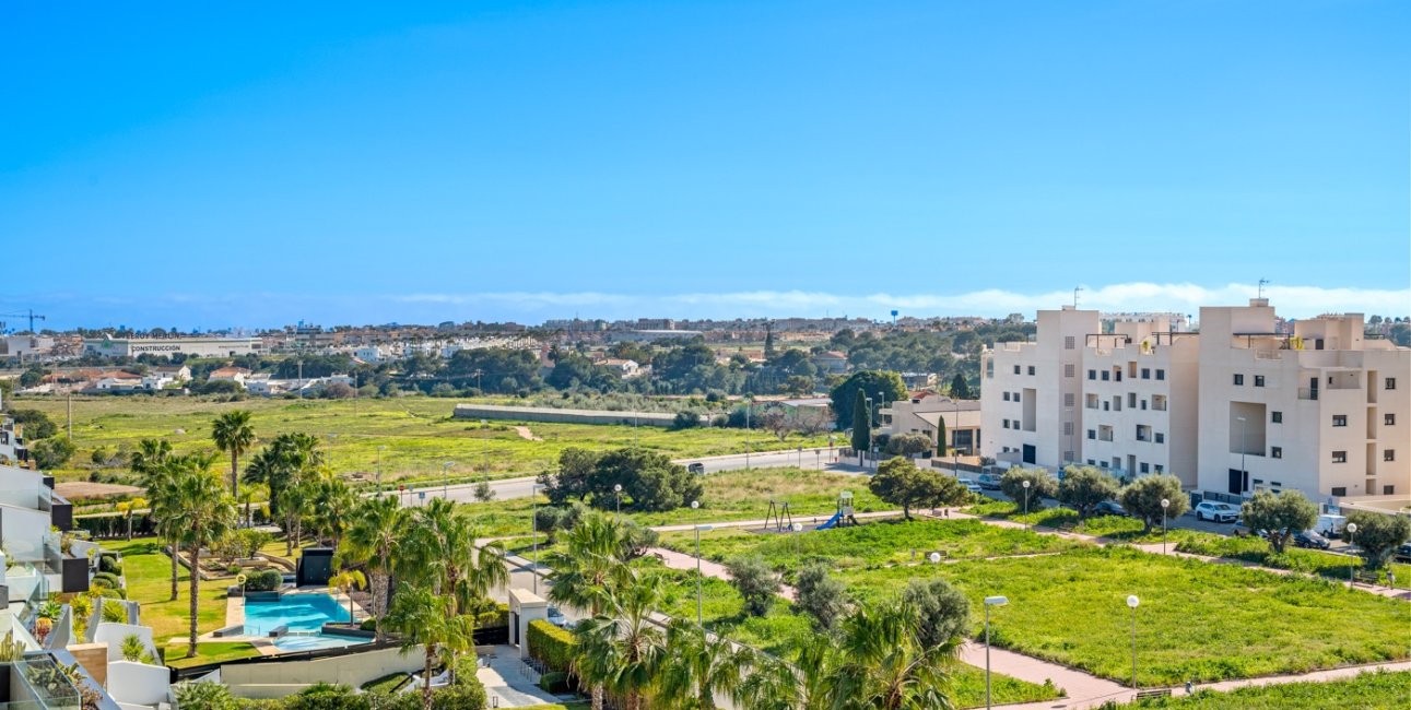 Resale - Duplex -
Orihuela Costa - Villamartin