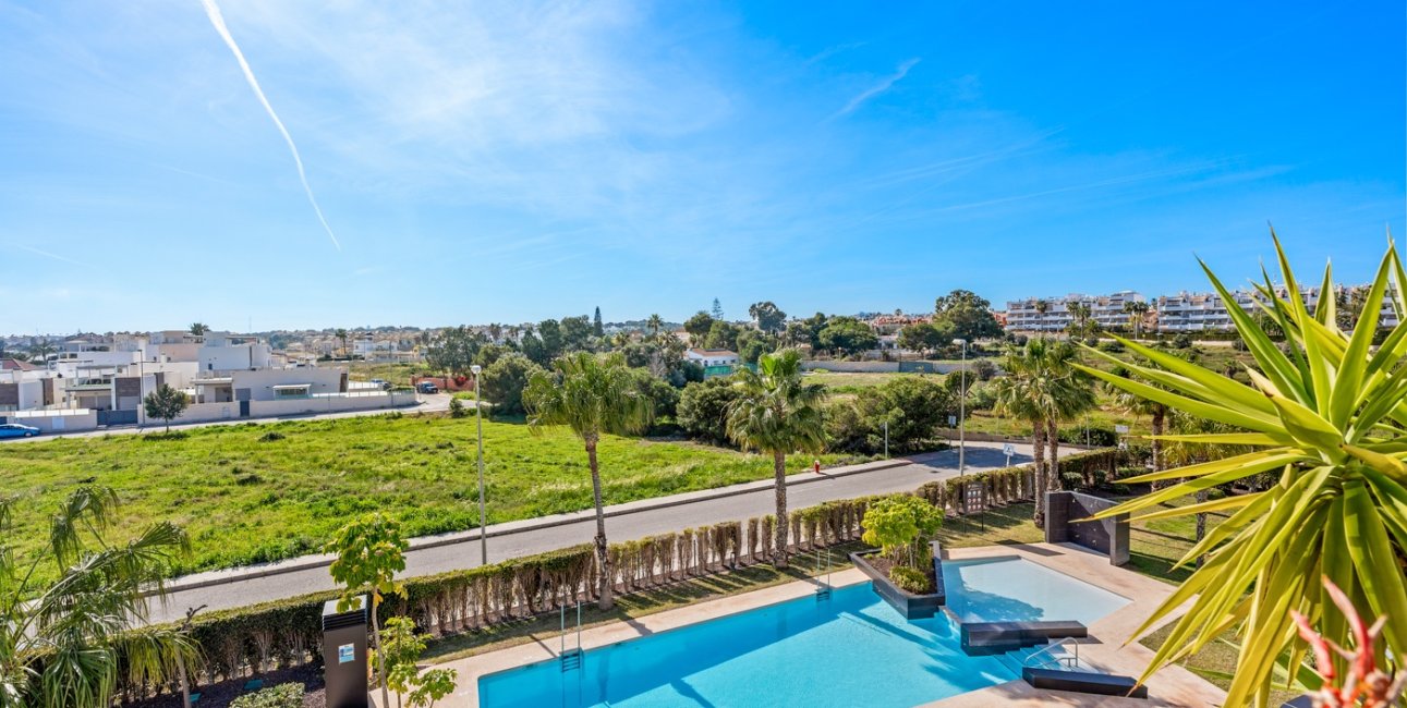 Resale - Duplex -
Orihuela Costa - Villamartin