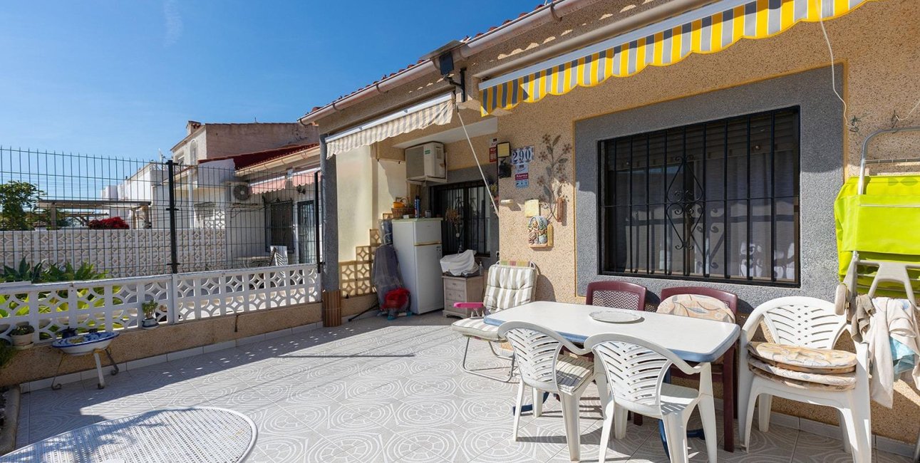 Resale - Bungalow -
Torrevieja - Torretas  - La Siesta - El Limonar