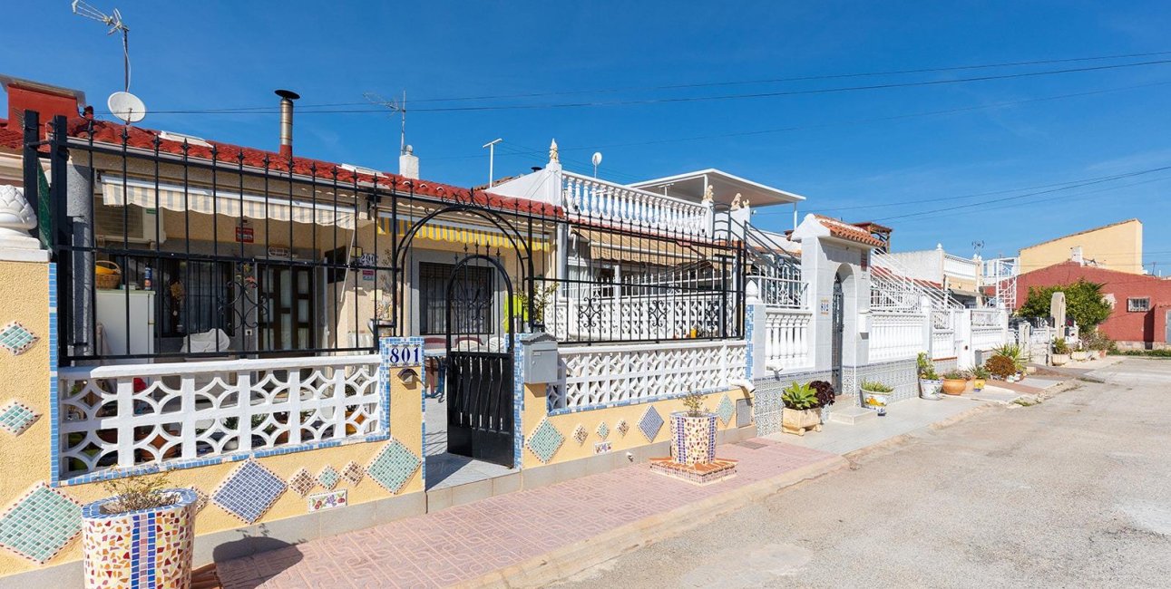 Resale - Bungalow -
Torrevieja - Torretas  - La Siesta - El Limonar