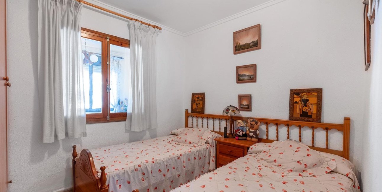 Resale - Bungalow -
Torrevieja - Torretas  - La Siesta - El Limonar