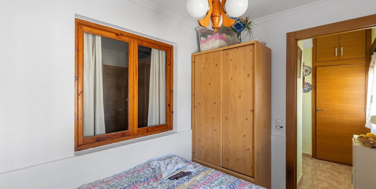 Resale - Bungalow -
Torrevieja - Torretas  - La Siesta - El Limonar