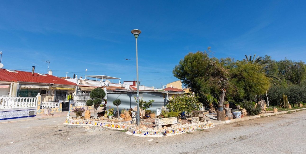 Resale - Bungalow -
Torrevieja - Torretas  - La Siesta - El Limonar