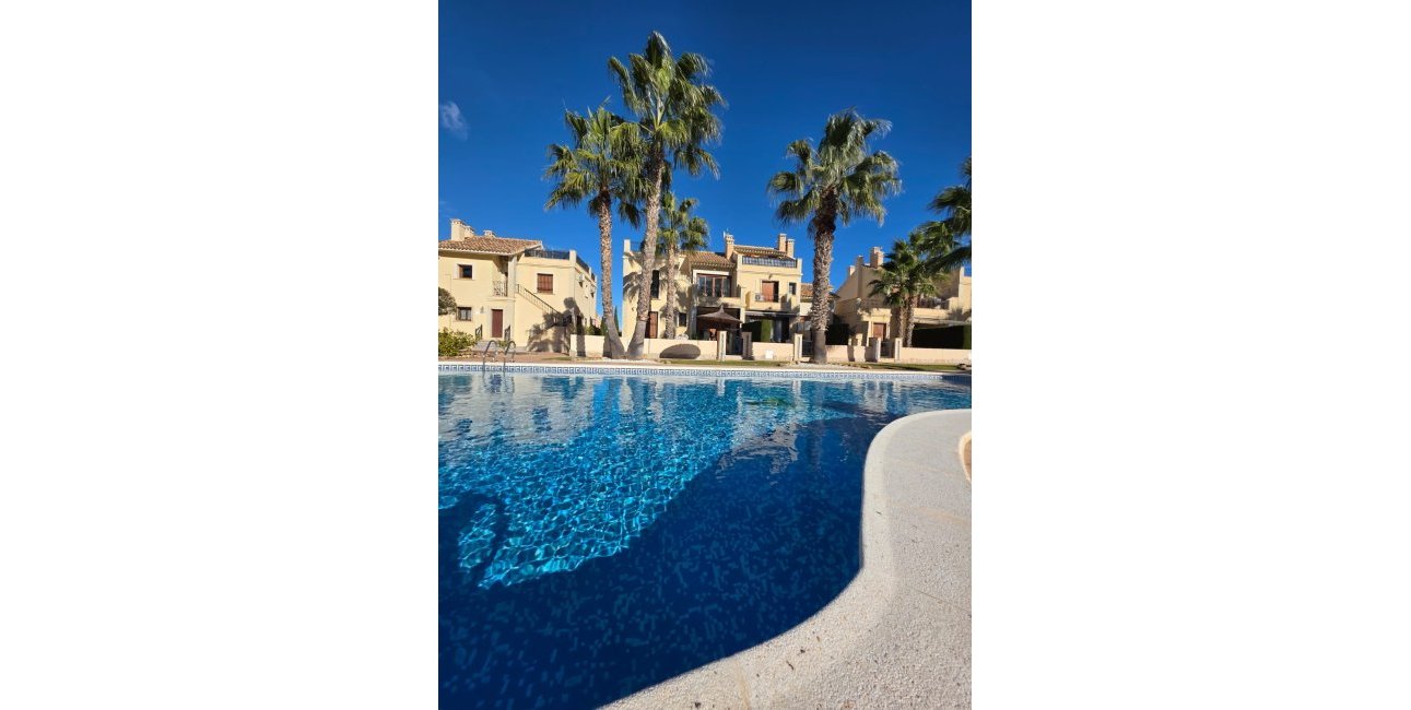 Resale - Apartment / flat -
Algorfa - La Finca Golf Resort