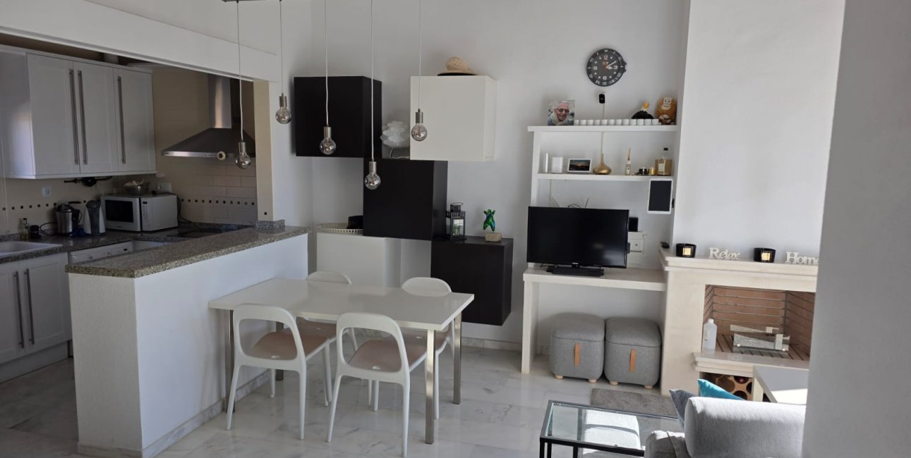 Resale - Apartment / flat -
Algorfa - La Finca Golf Resort