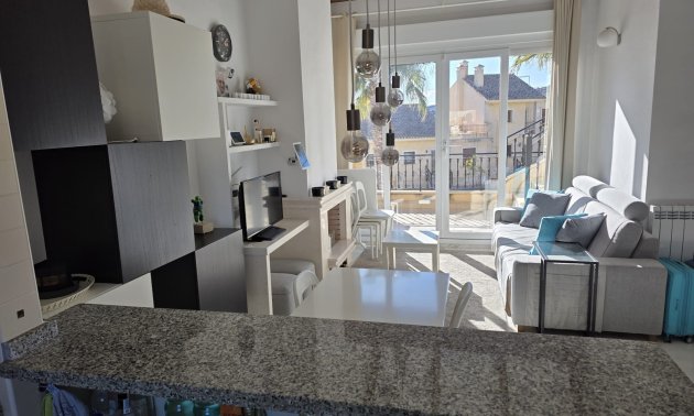 Resale - Apartment / flat -
Algorfa - La Finca Golf Resort