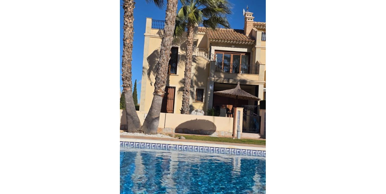 Resale - Apartment / flat -
Algorfa - La Finca Golf Resort