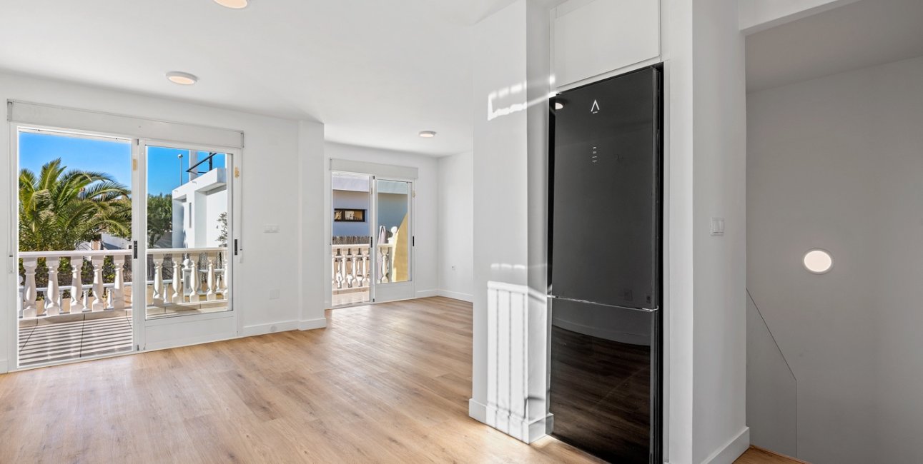 Resale - Townhouse -
Benimar - Benimar II