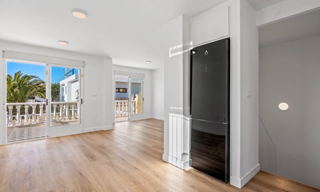 Resale - Townhouse -
Benimar - Benimar II