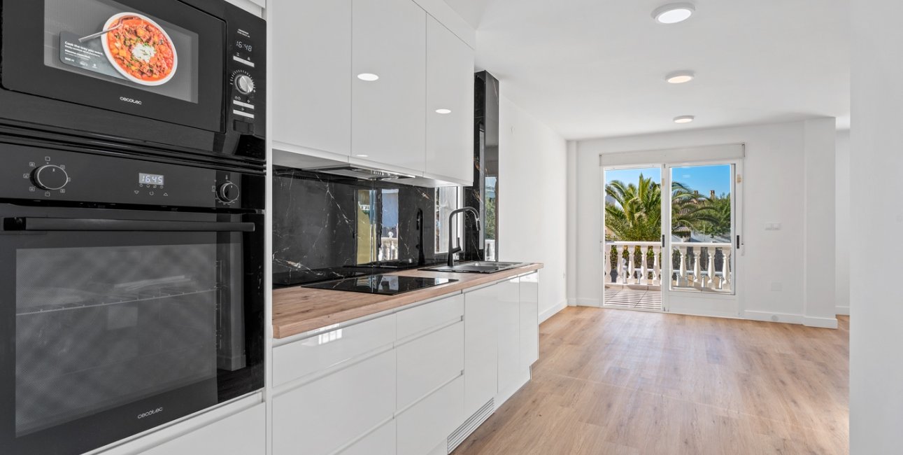 Resale - Townhouse -
Benimar - Benimar II