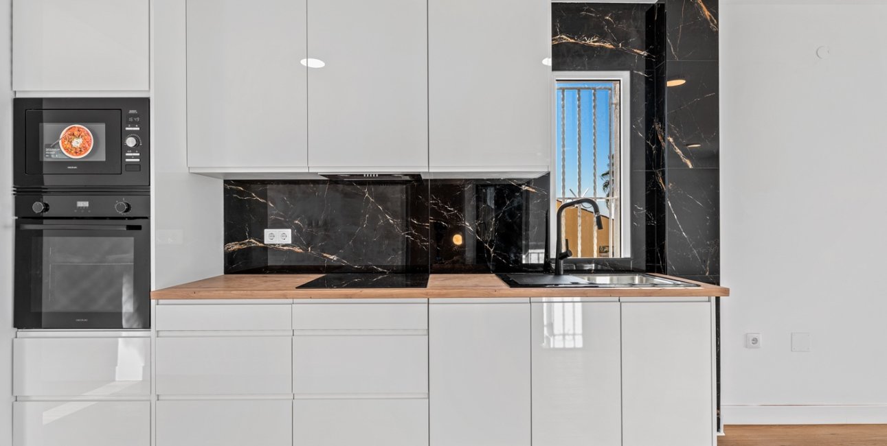 Resale - Townhouse -
Benimar - Benimar II