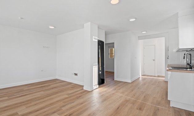 Resale - Townhouse -
Benimar - Benimar II