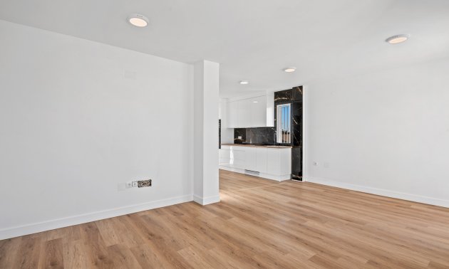 Resale - Townhouse -
Benimar - Benimar II