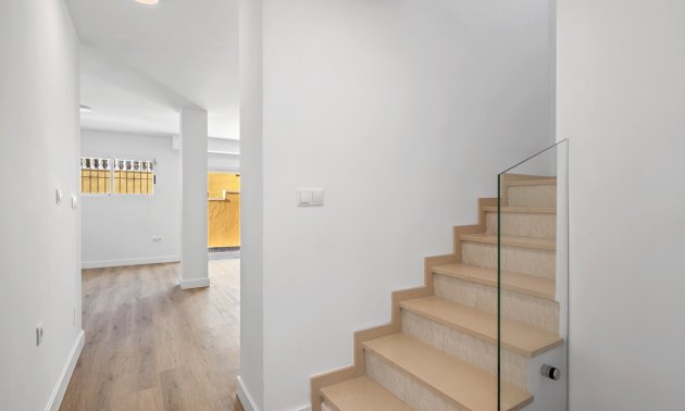 Resale - Townhouse -
Benimar - Benimar II