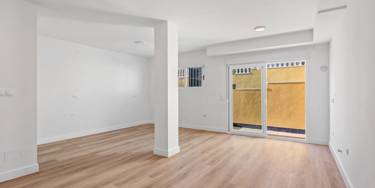 Resale - Townhouse -
Benimar - Benimar II