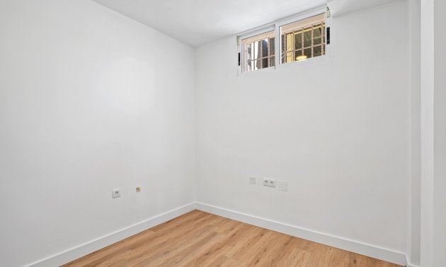 Resale - Townhouse -
Benimar - Benimar II