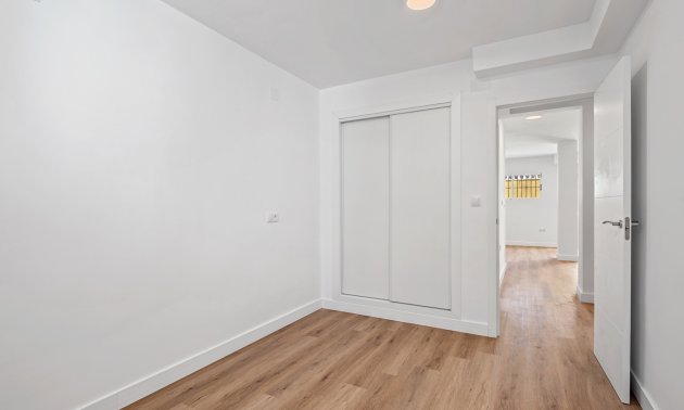 Resale - Townhouse -
Benimar - Benimar II