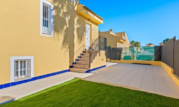 Resale - Townhouse -
Benimar - Benimar II