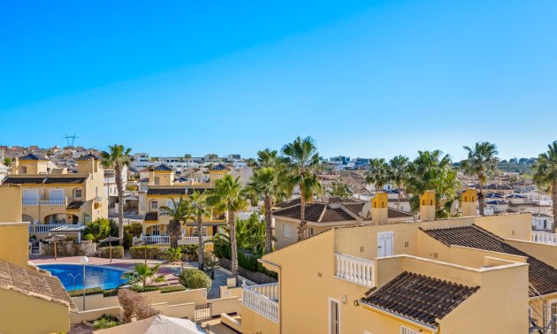 Resale - Townhouse -
Benimar - Benimar II