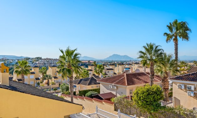 Resale - Townhouse -
Benimar - Benimar II